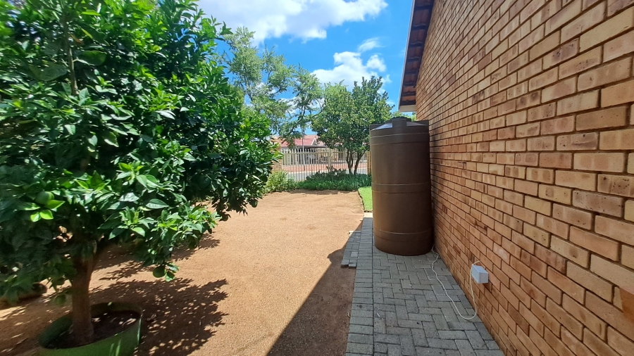 3 Bedroom Property for Sale in Fleurdal Free State